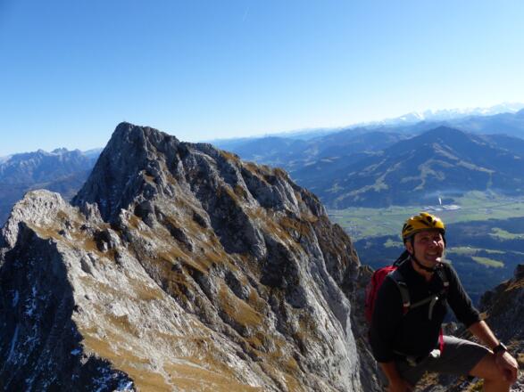 Blick über den Grat zur Maukspitze beim Anstieg zur Ackerlspitze.