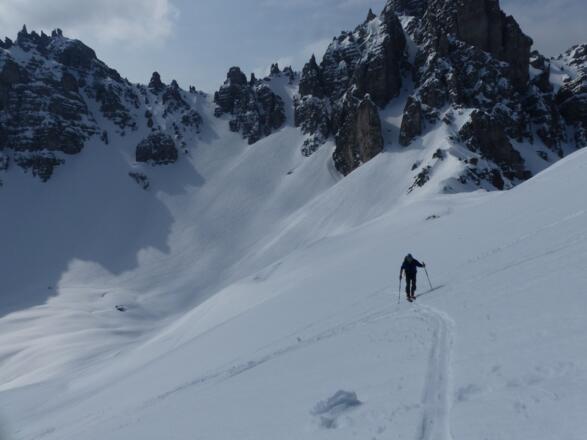 Anschließend folgt der südseitige Anstieg zum Widdersberg.