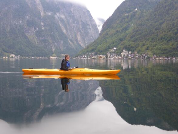 Hallstatt im Hintergrund