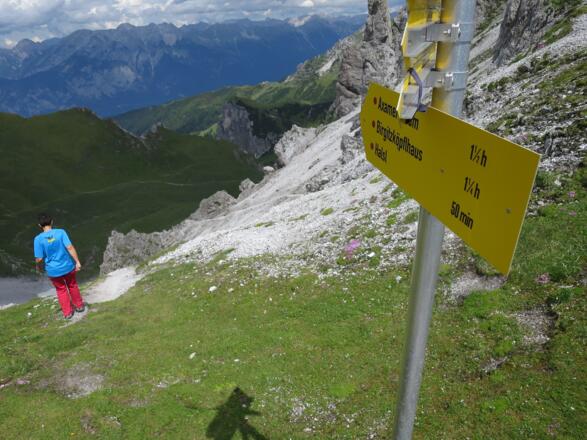 In der Malgrubenscharte beginnt der Abstieg hinunter ins Lizumerkar.