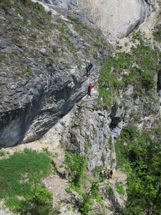 Einstiegswand zum ersten Band (C/D und B)