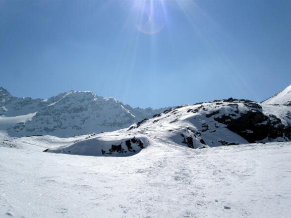 ... kurzen steileren, felsdurchsetzten Abschnitten.