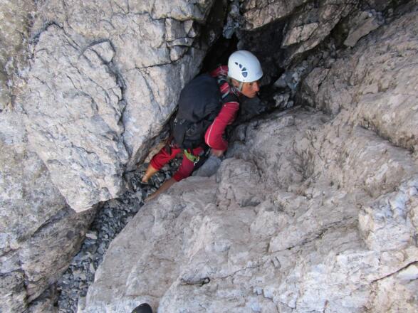 Dieses Kaminstück (3-) kann rechts auf Plattenvariante (5-) umgangen werden.