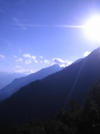 ...langsam verschwindet die Sonne