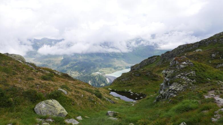 Blick zur Staumauer des Kopssee