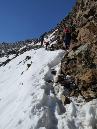 Anstieg unterhalb der Hinteren Guslarspitze