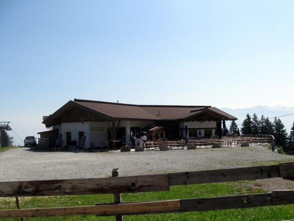 Die Mutterer Alm - gleichzeitig Bergstation des Liftes