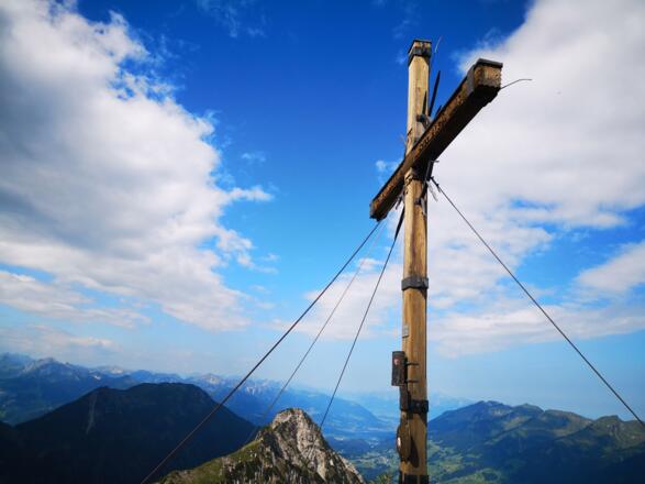 Am Gipfel des 2.081 m hohen Breithorns