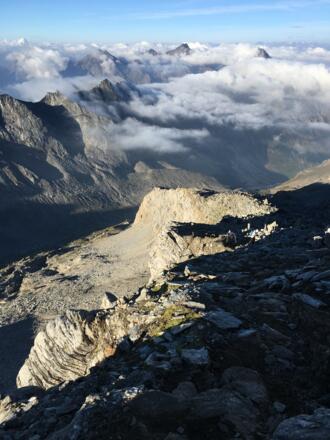 Von der Aufstiegsroute mit Blick zur Hütte