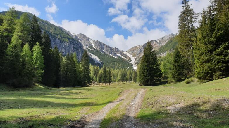 Schöner Talboden im langen Tal