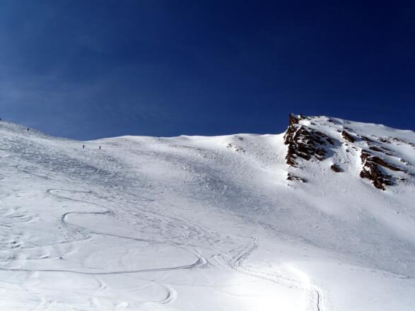 Am Beginn des Steilhanges. Hier beste Bedingungen für den Aufstieg.