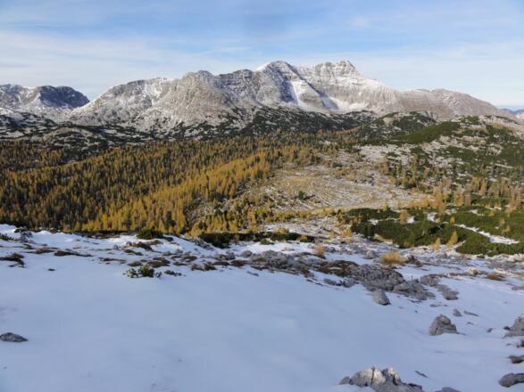 Abstieg vom Angerkogel nach Norden mit Blick auf das Warscheneck