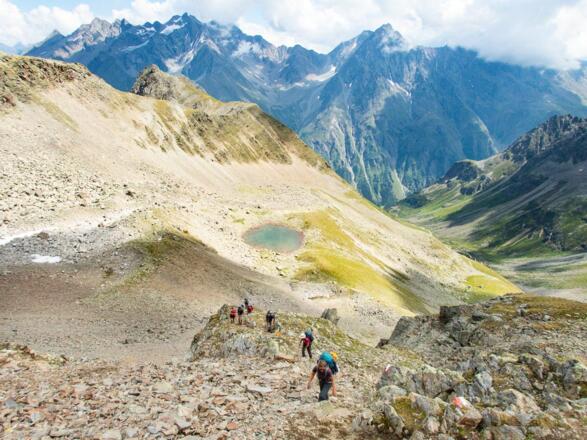 Steil geht es hinauf zum Steinbockjoch.