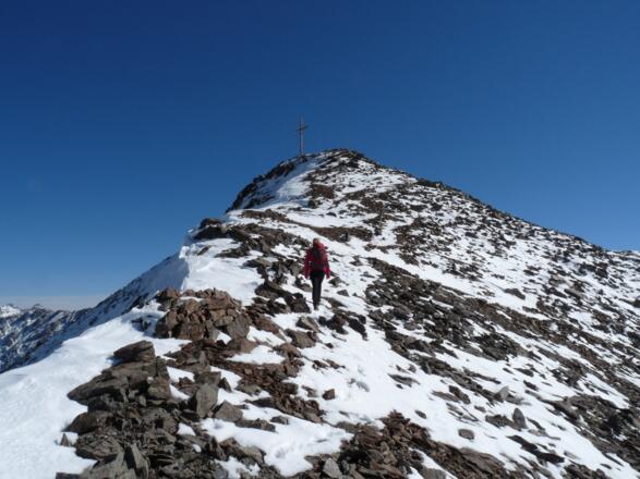 Nur noch wenige Meter trennen uns vom Gipfel des Wurmtaler Kogels auf 3228 m.