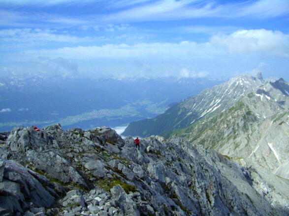 Westgrat  mit Blick Richtung Arzler Scharte