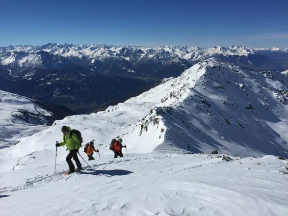 Am Gipfel angelangt, Blick Richtung Brennerberge
