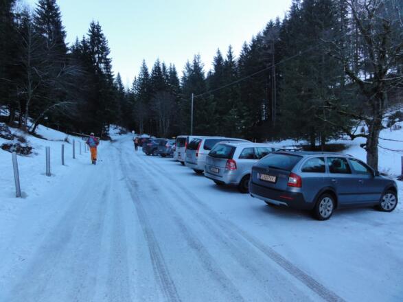 Parkplatz 100 m vor der Bosruckhütte