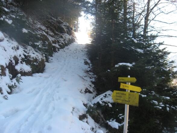 Dem Hinweisschild Kopperneck folgen.