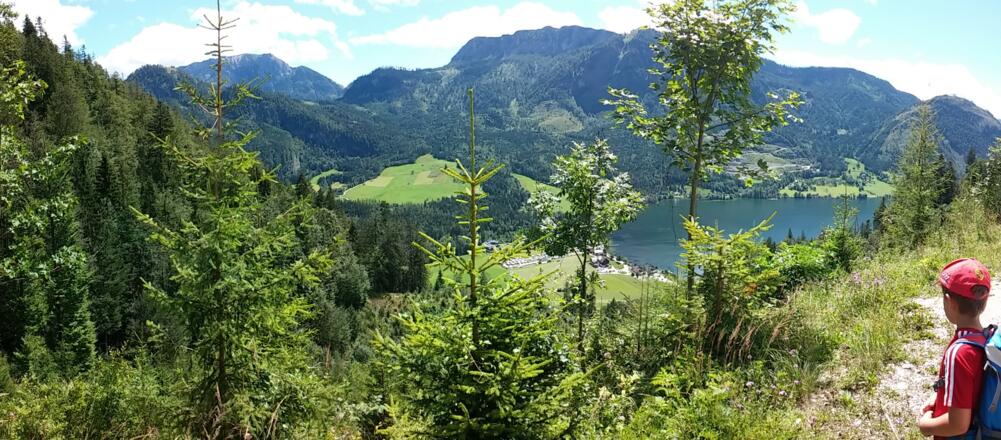 Beim Abstieg kurz vor dem Grundlsee