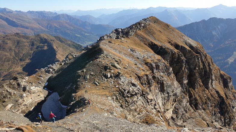 Abstieg über den Grat nach Süden