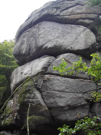 Felsen am Eingang zum Klambach