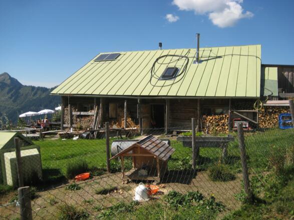 Unser Ziel zwecks Einkehr - die Innere Kuhgehrenalpe