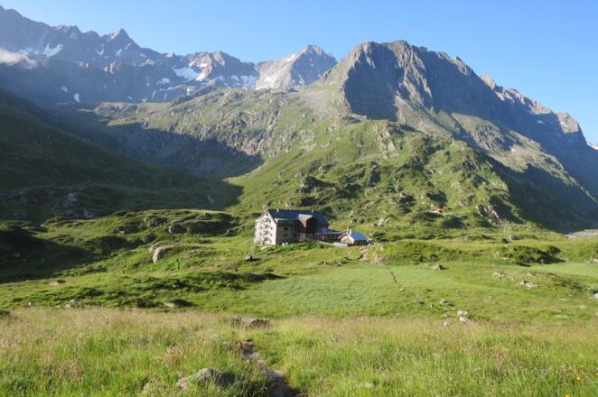 Start bei der Franz Senn Hütte.