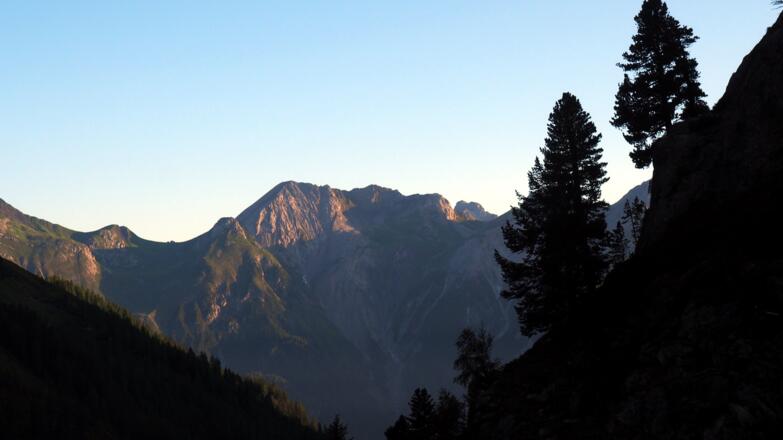 Pfad zum WEG 511 um 1890m