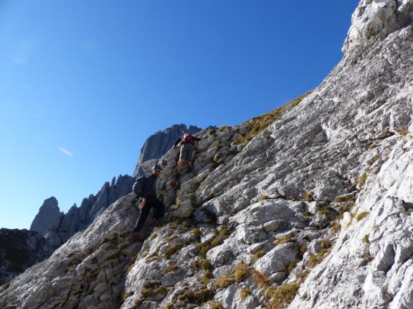Steil und ausgesetzt ist der Übergang zur Maukspitze.
