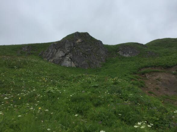 Rückblick zur weglosen Abstiegsroute