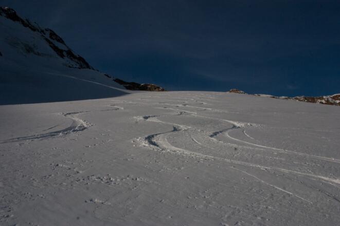 Apfahrtsspass in Pulver