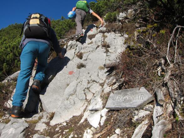An der Abzweigung ins Fallbachkar und zur Kleinen Wechselspitze. Wir bleiben links.
