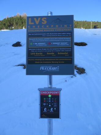 ... LVS-Checkpoint die obligatorische Kontrolle am Ausgangspunkt.