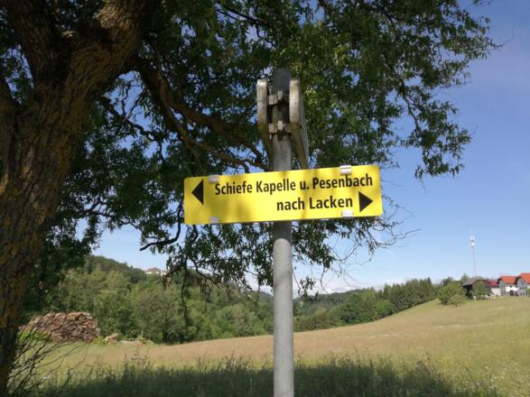 Wegweiser der 7-Kapellen Roas