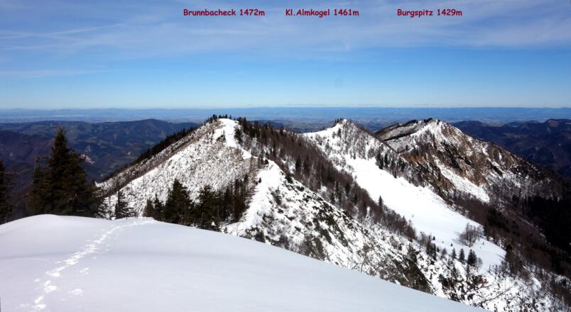 Die weitere Tour vom Almkogel gesehen