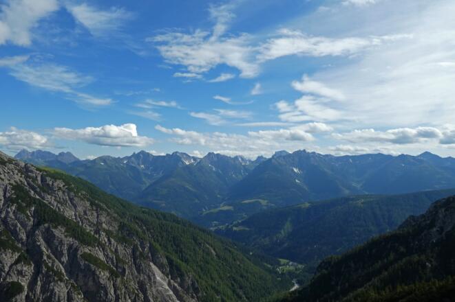 Blick vom Zochenpass nach Tuffbad