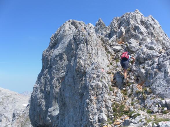 Schrofenrinne zum ersten Gratzacken