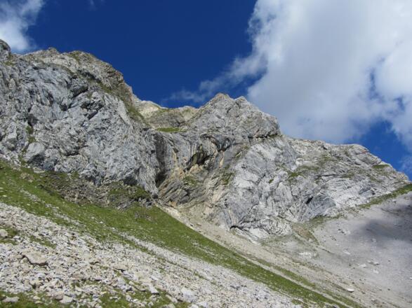 Blick von oberhalb der Hütte auf die  Sektoren am Gatschkopf