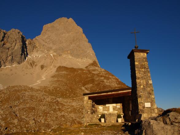 Kapelle ~1962 m