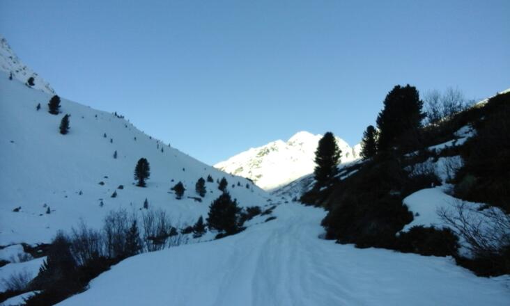 Hinein ins Kaiserbergtal