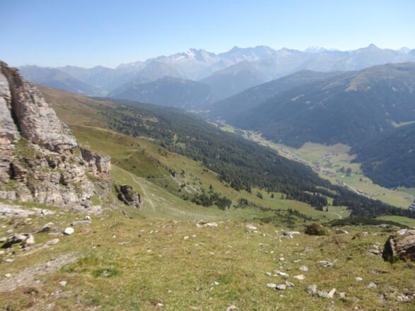 Blick am Abstieg auf Obernberg
