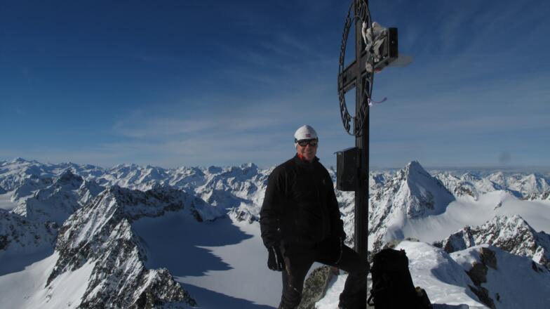 Am Gipfel der Ruderhofspitze.