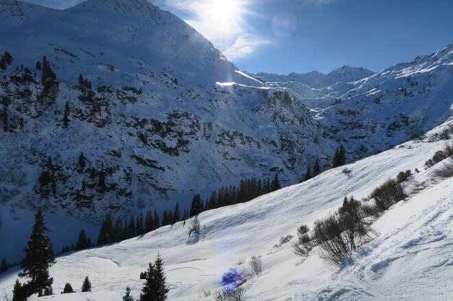 Moderate Piste hinab ins Verwall