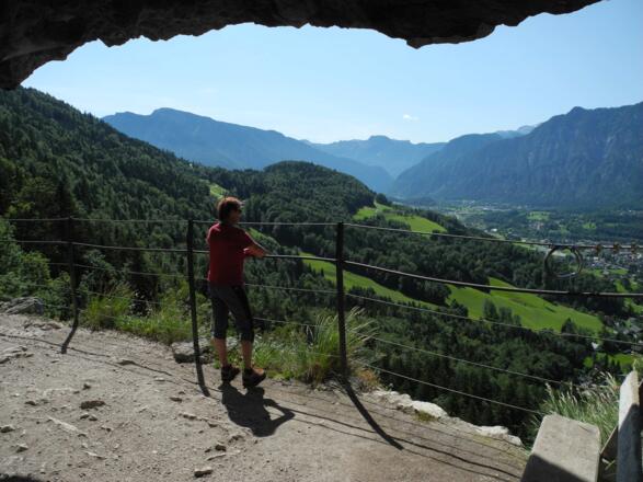 Beim Einstieg und auch von der Route hat man einen herrlichen Tiefblick auf Bad Goisern.
