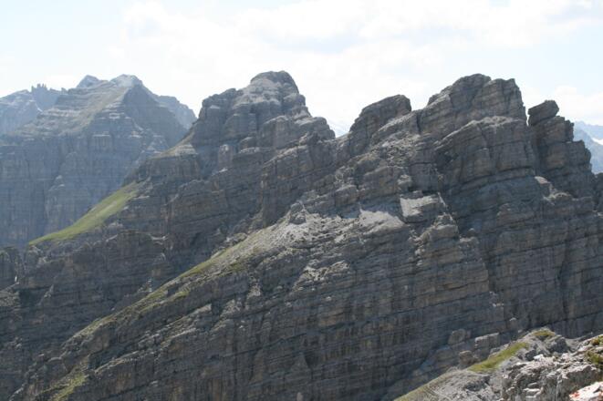 Auch im westlichen Teil der Kalkkögel gibt es interessante Gipfelbesteigungen.