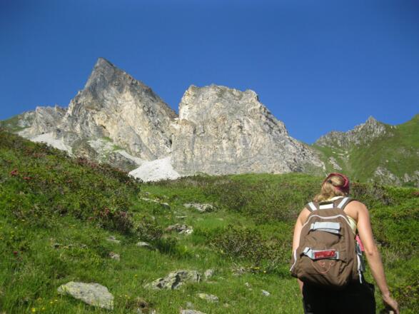 Die Schoberspitzen (2602m) tauchen auf
