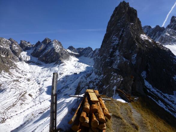 Am Kerschbaumertörl (2285 m)
