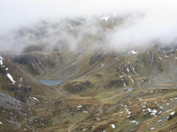 Landawierseehütte diesmal nur aus Gämsenperspektive (03.10.2015)