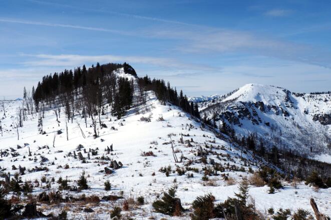 Hühnerkogel  mit Almkogel vom Vorgipfel ~1420m