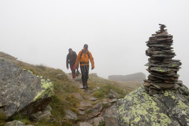 Neblieger Aufstieg zum Türmljoch